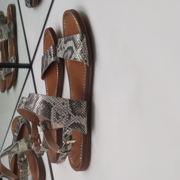 VINCE CAMUTO LEATHER SNAKE PRINT STRAPPY SANDALS - Picture 5 of 9